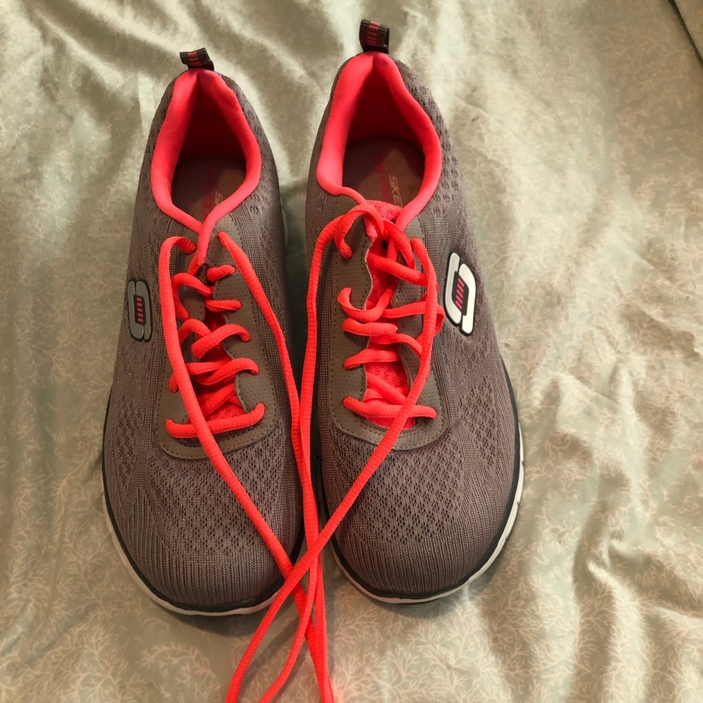 Sketchers Memory Foam Shoes